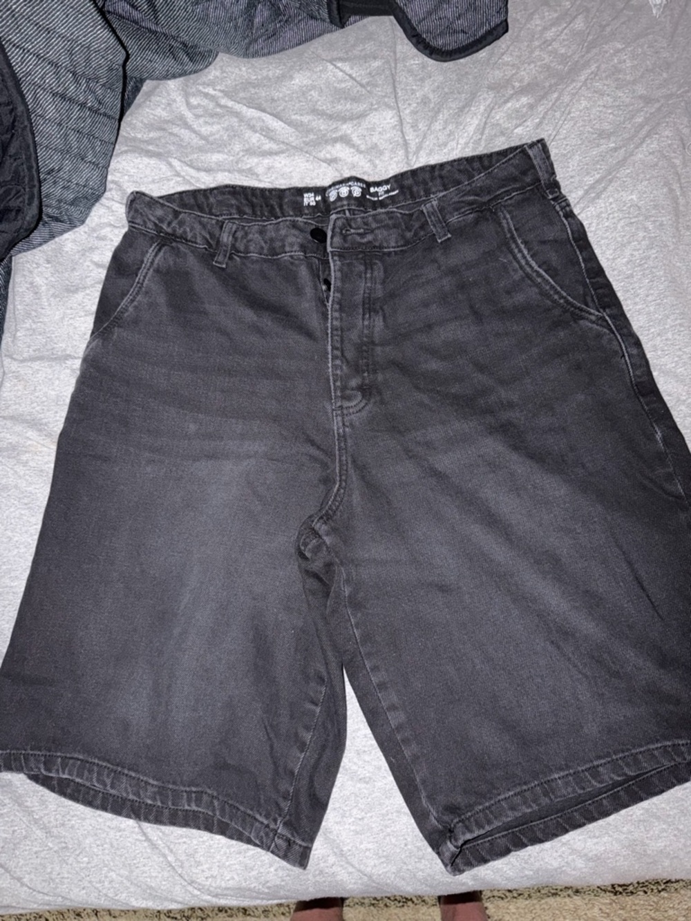 Primark baggy jean shorts size 34 button fly